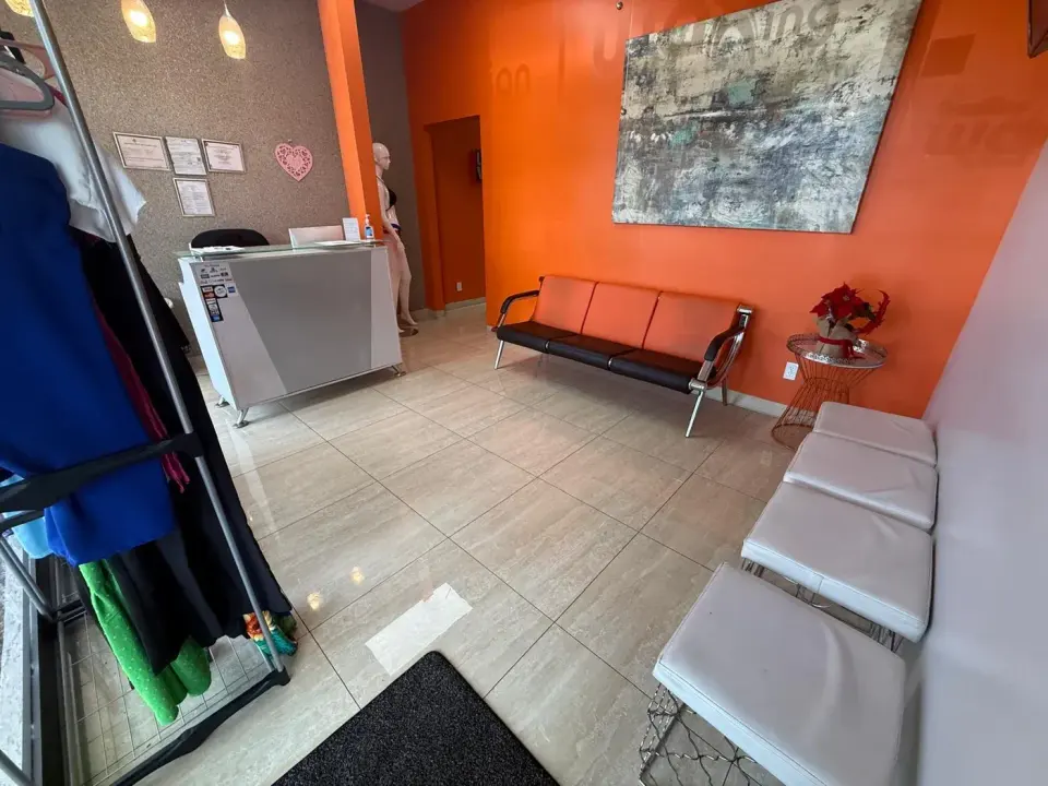 Waiting area at Brazilian Waxing by Sisters, Lauderdale Lakes