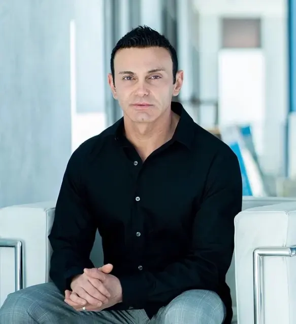Clear Medical physician Dr. Shawn Abrishamy