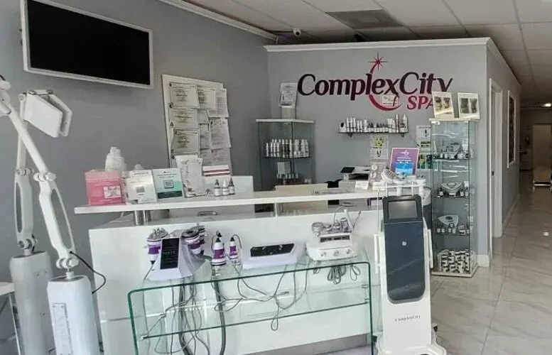 Reception desk at ComplexCity Spa, Hallandale Beach
