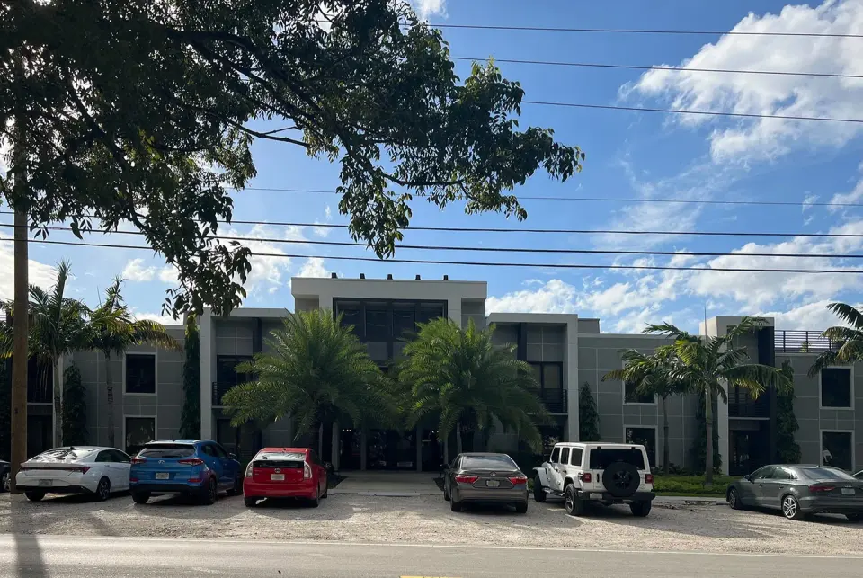 Exterior entrance of Iconic Beauty Miami, South Miami