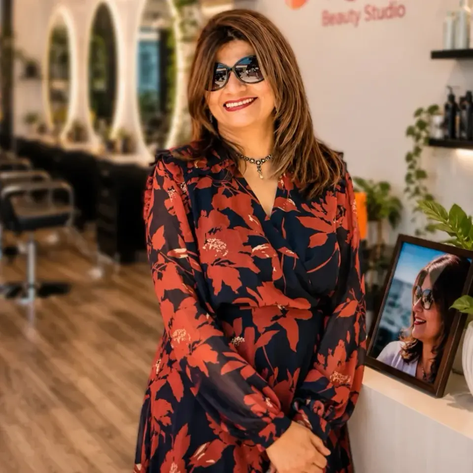 Kausar pictured on the salon’s official website