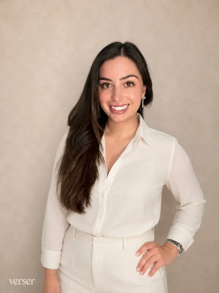 Nicole, lash artist and owner of Verser Beauty Studio, Miami Lakes