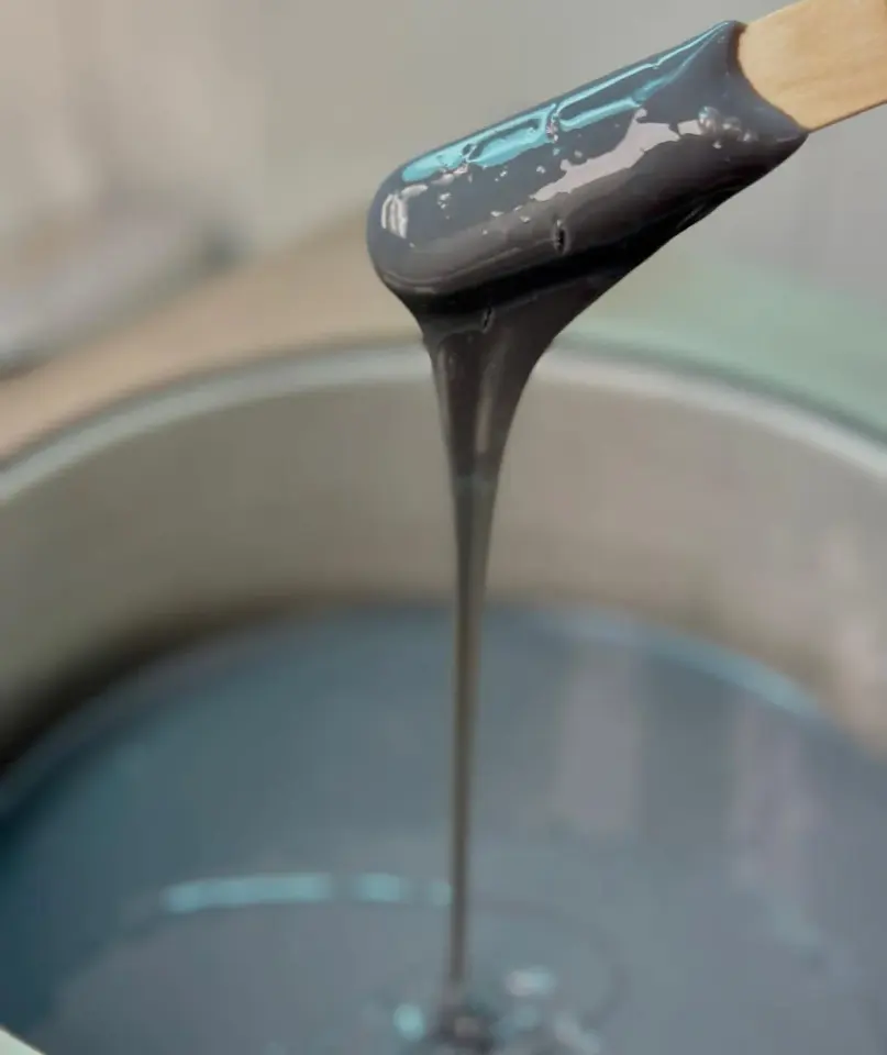 Wax being poured at WonderWax, Fort Lauderdale